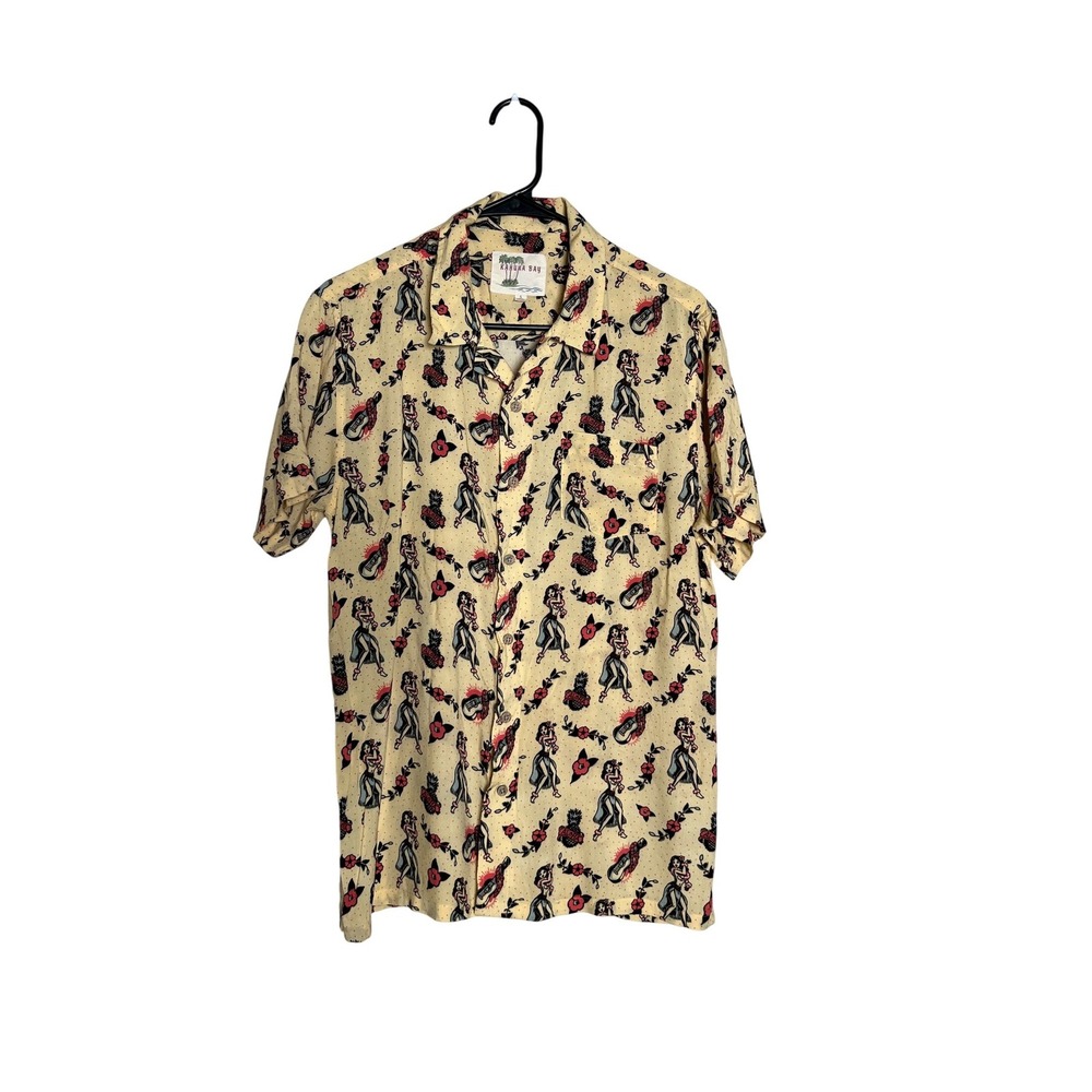 Kahuna‎ Bay Mens Small Hula Girl Tattoo Print Rayon Hawaiian Camp Shirt Cream
